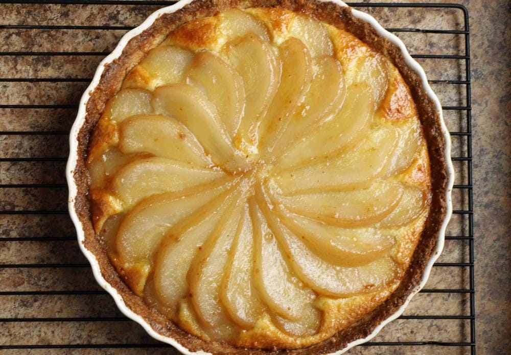 Pear Frangipane Tart: Professional Pastry Recipes Pear Frangipane Tart with Sliced Almonds