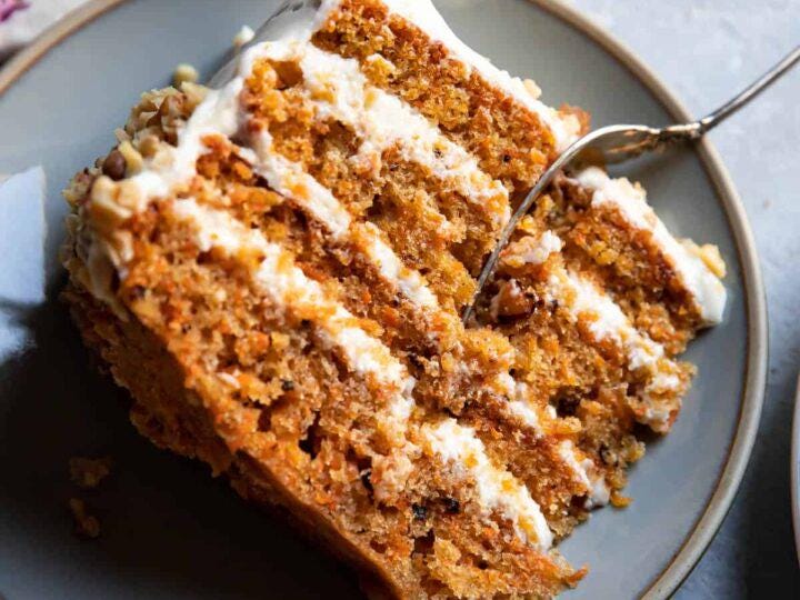 The Best Carrot Cake : Professional Recipes Carrot Cake with Cream Cheese Buttercream