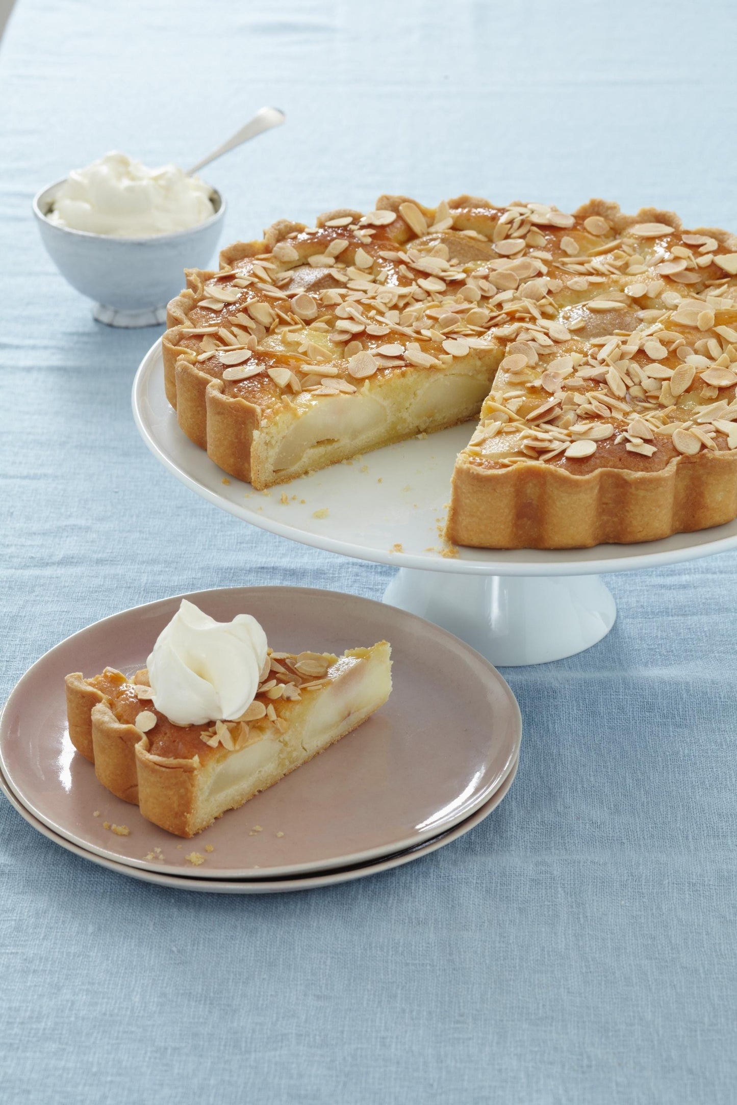 Pear Frangipane Tart: Professional Pastry Recipes Pear Frangipane Tart with Sliced Almonds