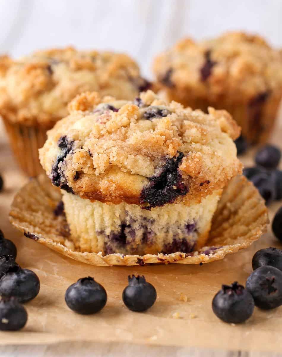 Blueberry Muffins with Strusel Topping: Professional Recipes Amazing Blueberry Muffins with Strusel Topping